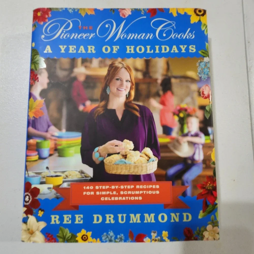 Pioneer Woman Cooks A Year of Holidays Signed Ree Drummond First Edition 2013